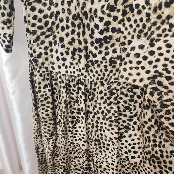 H&M Black and Cream Long Sleeve Dress - Picture 5 of 6